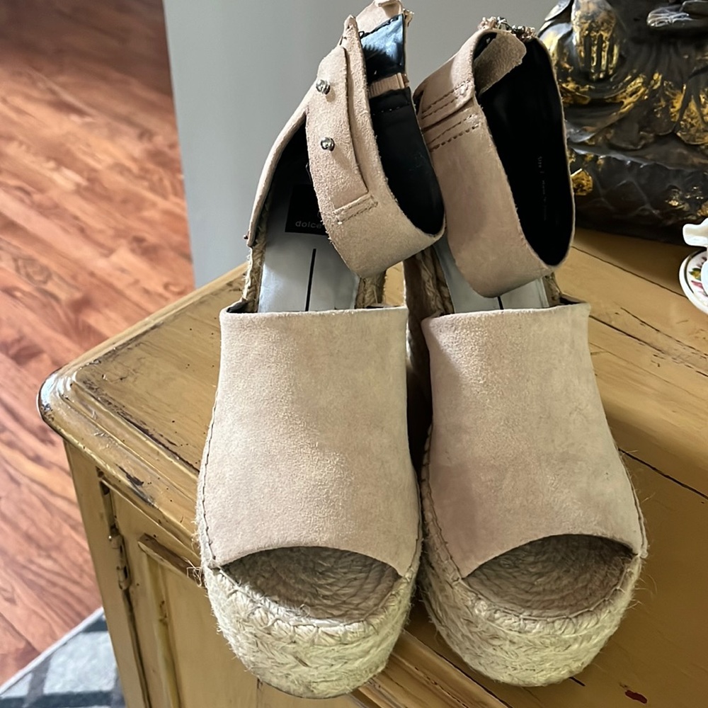 Dolce vita platform espadrilles- like new!!